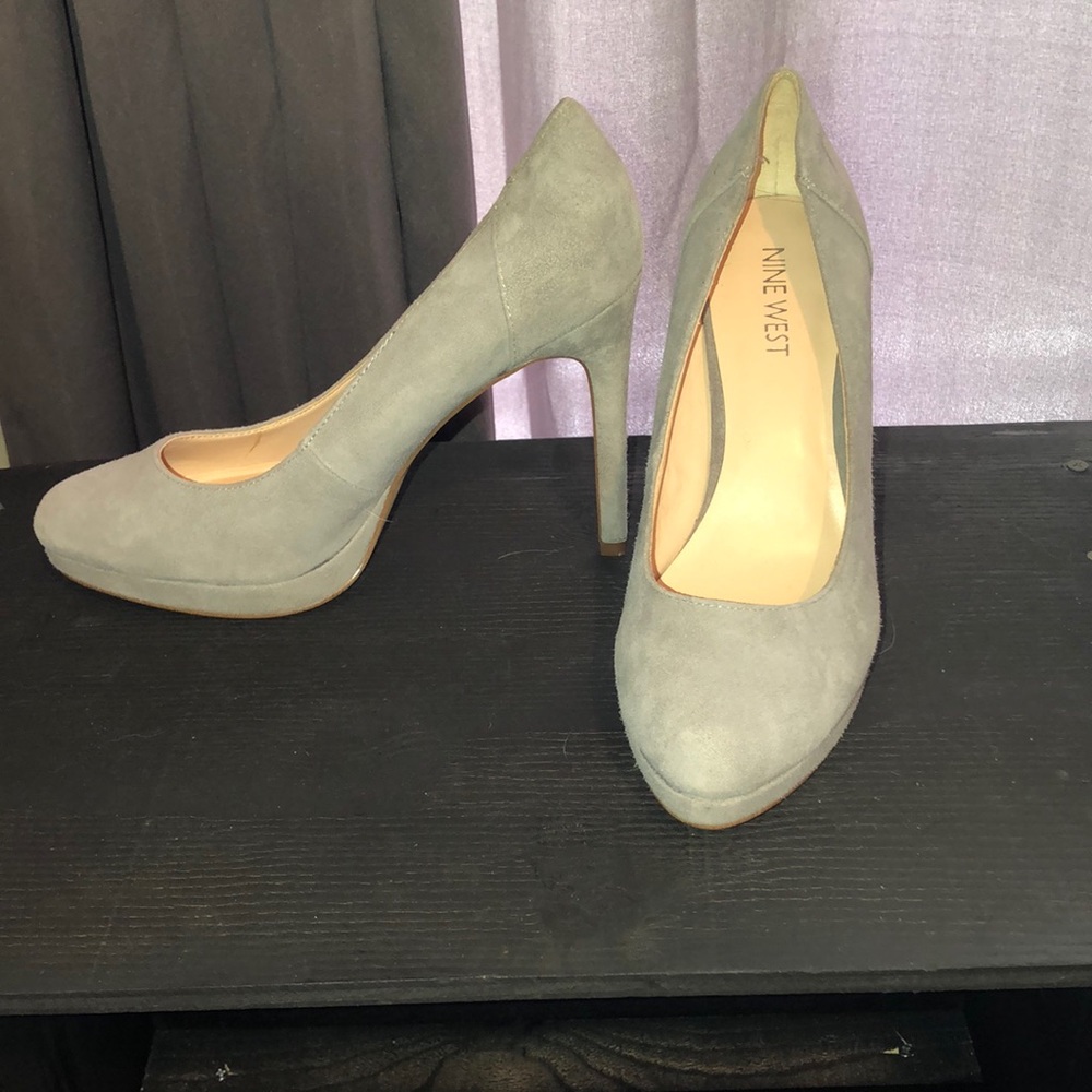Gray heels